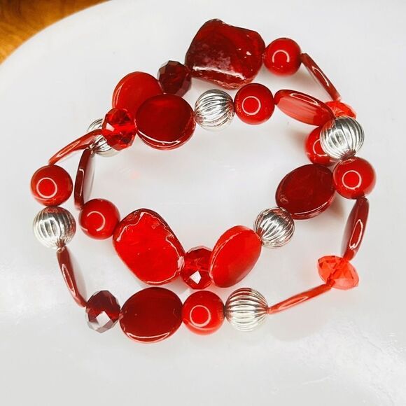 2 Vintage Bracelet Silver Tone Spacer Red Lucite Glass Shell Beaded Stretch 4709 - Picture 2 of 4